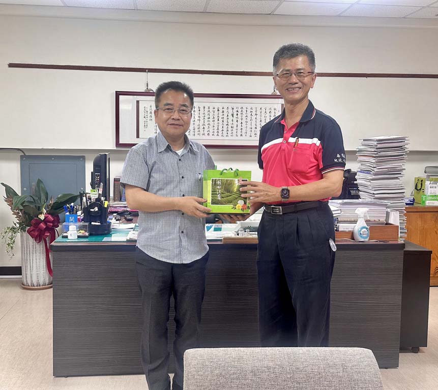 113.05.21.拜訪文化局局長林榮森